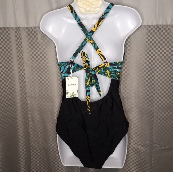 womans leafy print criss cross one piece bathing suit with Cutout design - Picture 5 of 8